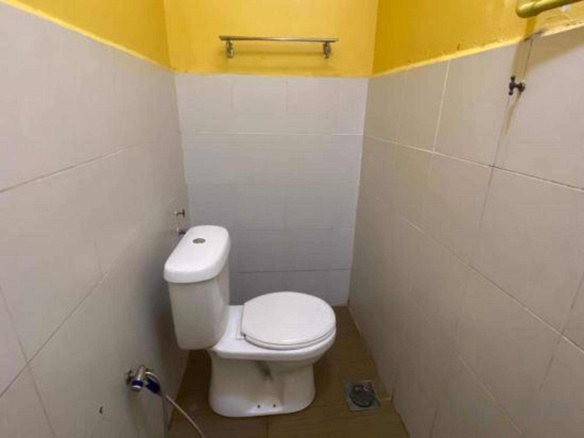 Oyo 91065 Hotel De Anjung Muadzam Shah Esterno foto